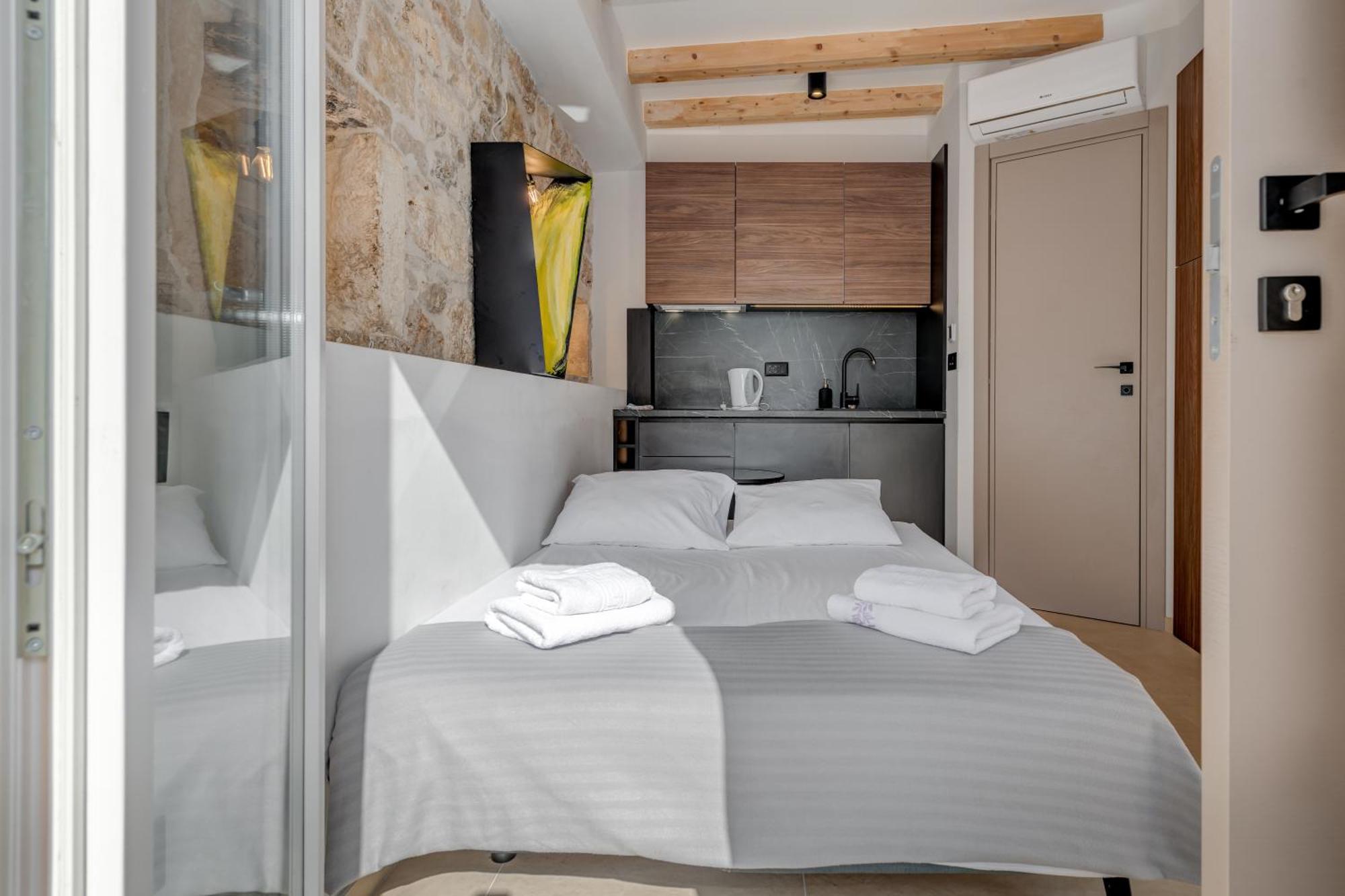 Tiny Secret House Apartment Komiza Luaran gambar