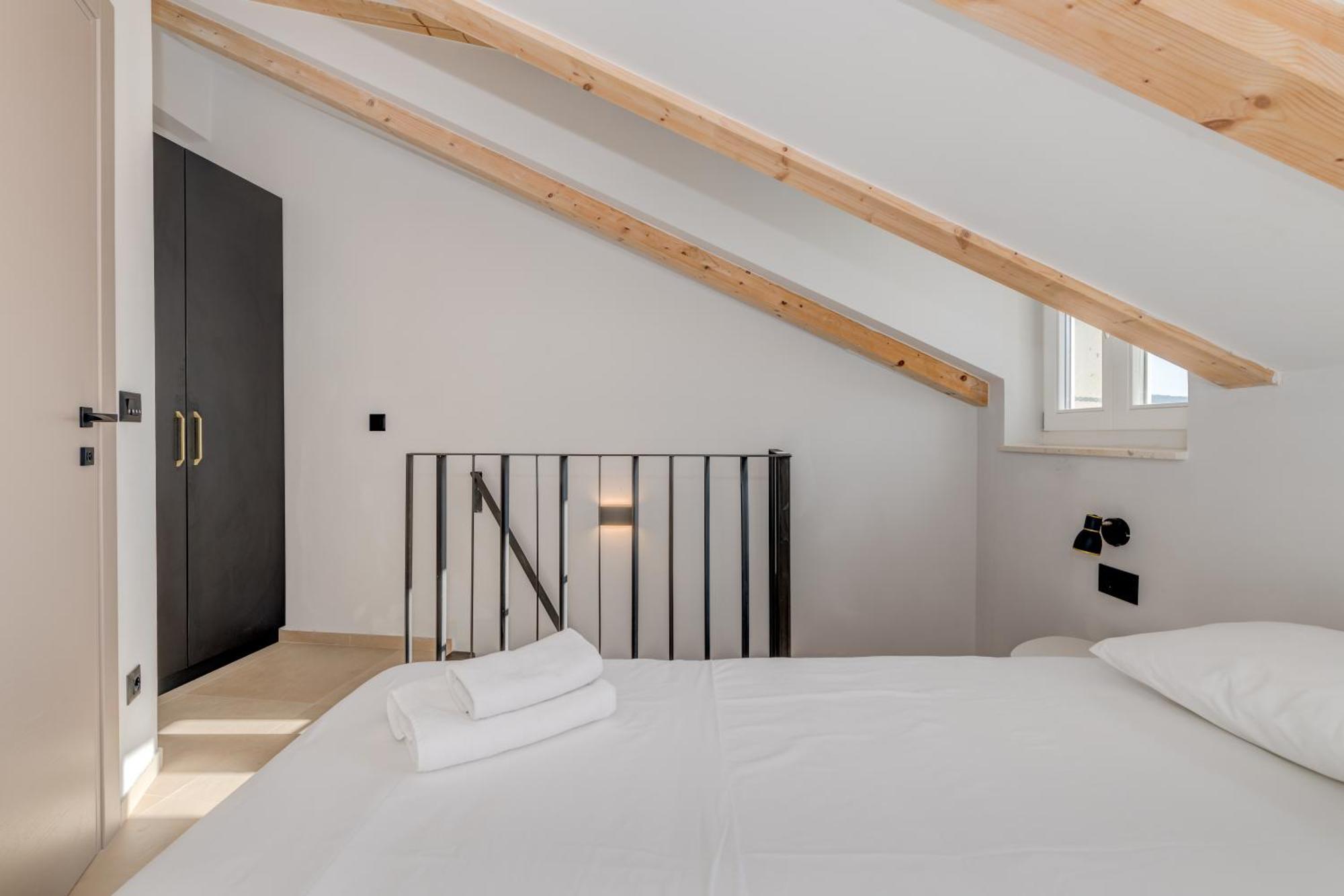 Tiny Secret House Apartment Komiza Luaran gambar